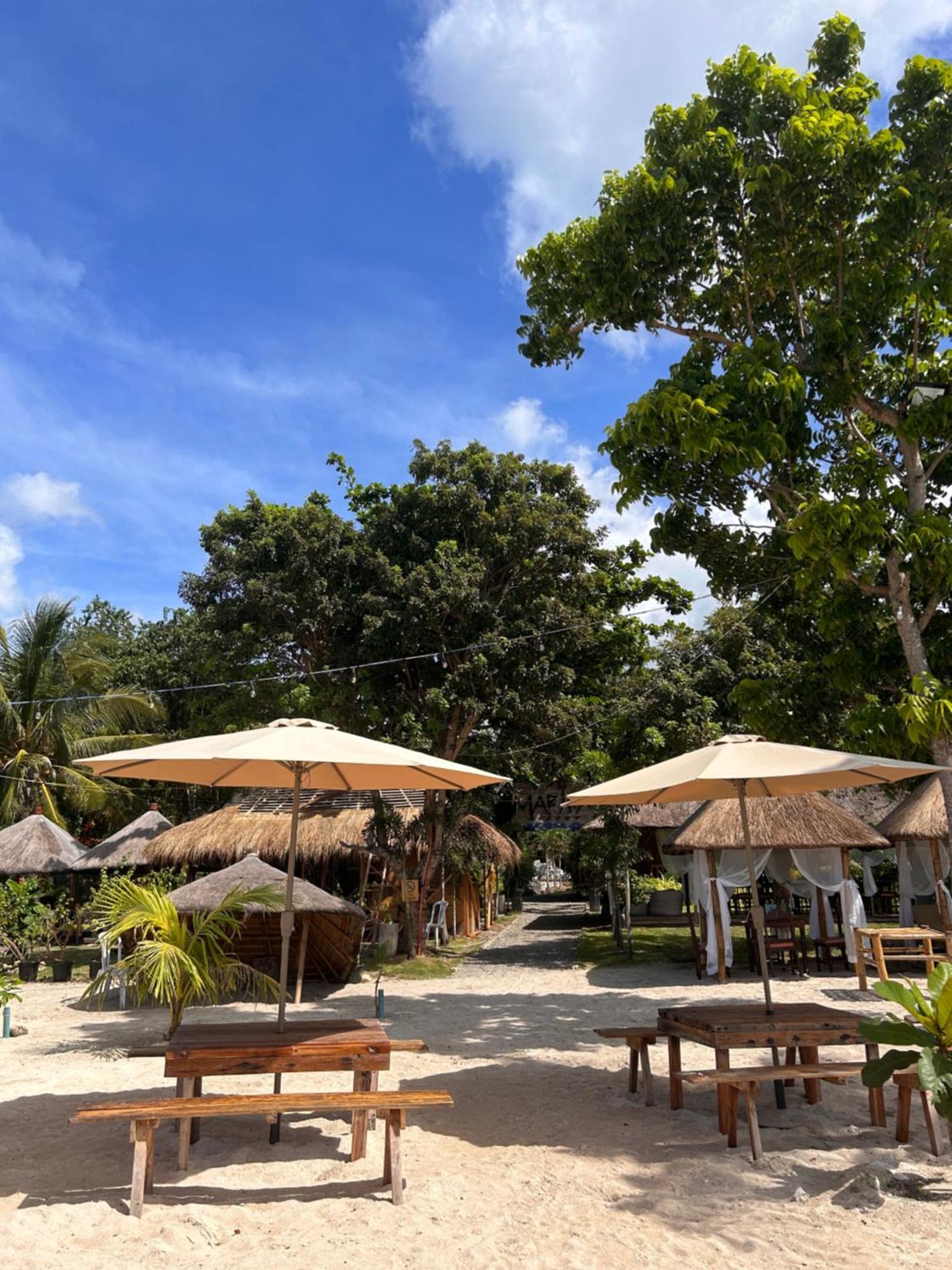 Marika Resort Badian Exterior photo